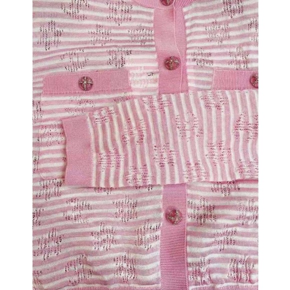 RARE Chanel 2023 Cruise Collection Sweater NWT - Picture 5 of 10